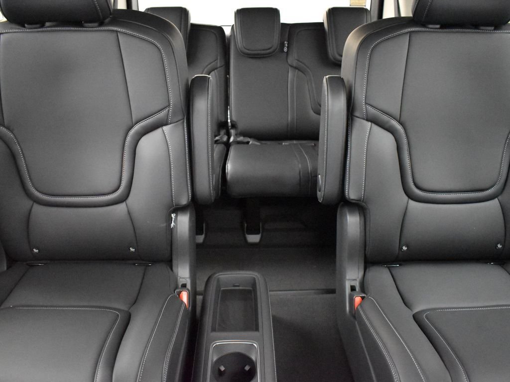 Used 2025 Black INFINITI PURE image 29