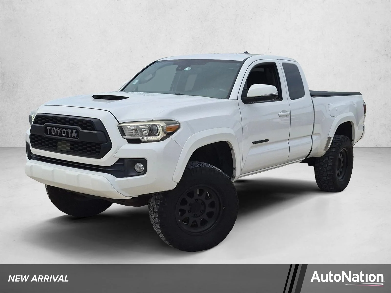 Used 2018 Super White Toyota TRD Sport image 1