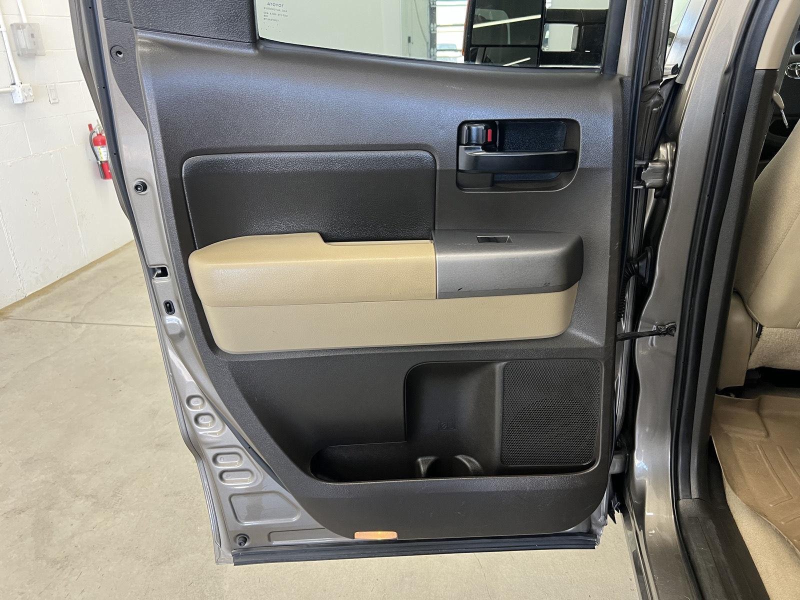 Used 2010 Pyrite Mica Toyota Grade image 24