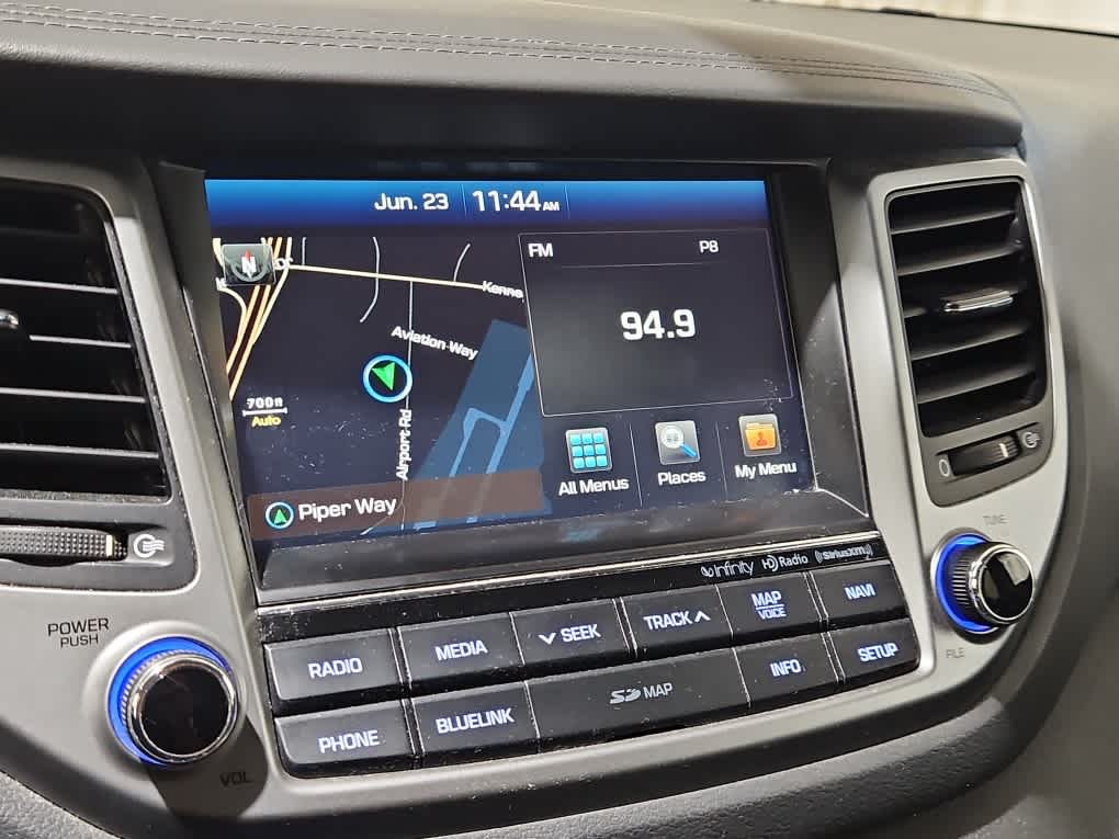 Used 2017 Black Noir Pearl Hyundai SE Plus image 12
