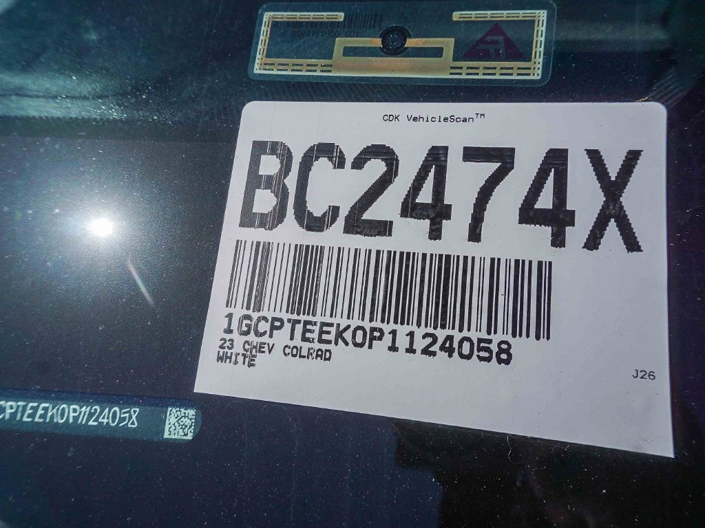 Used 2023 White Chevrolet Trail Boss image 26
