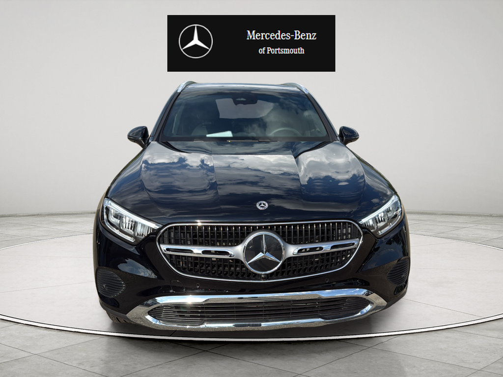 Used 2026 Black Mercedes-Benz GLC 300 image 8