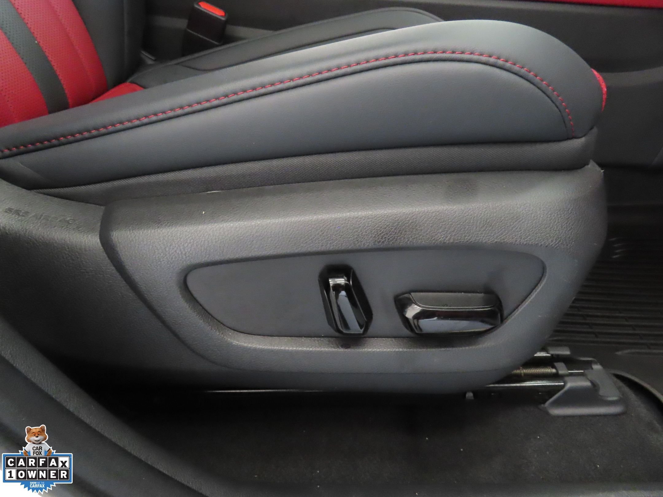Used 2024 White Lexus 350 F SPORT Handling image 28