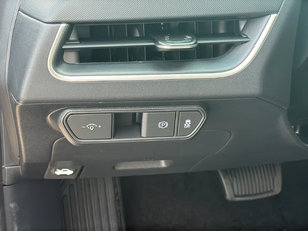 Used 2026 Gray Kia LXS image 28
