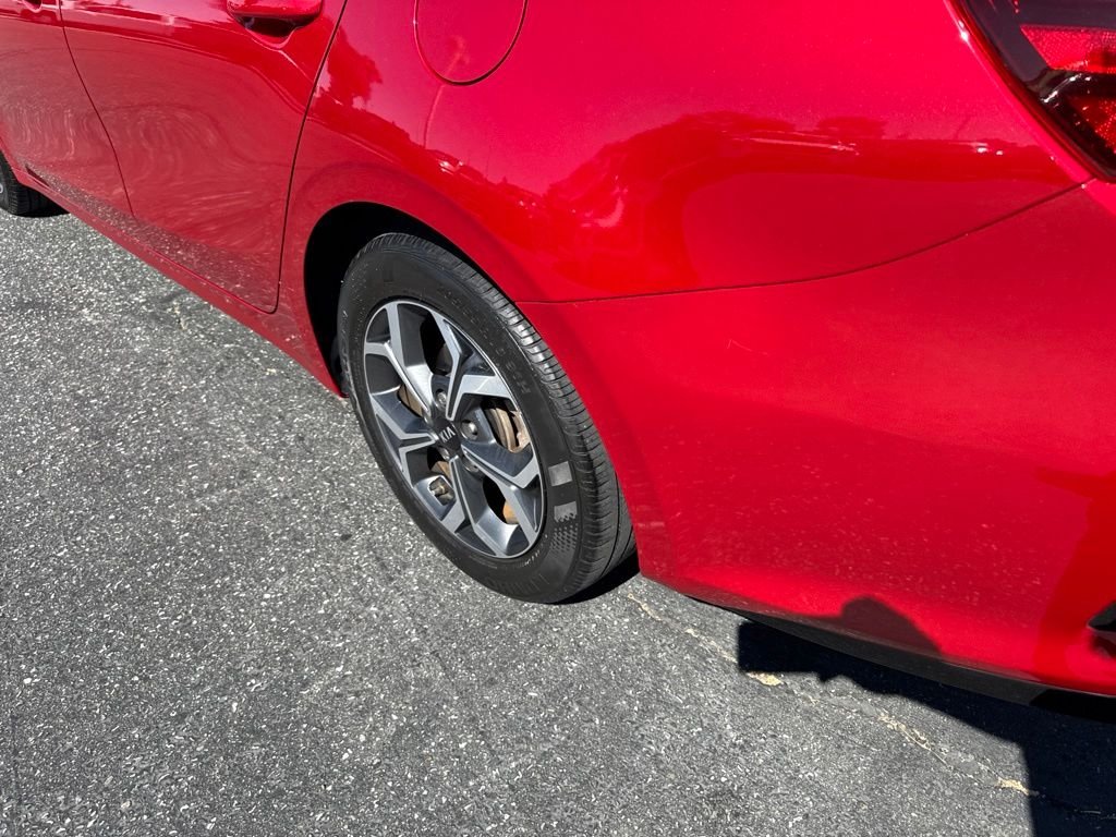Used 2021 Red Kia LXS image 8