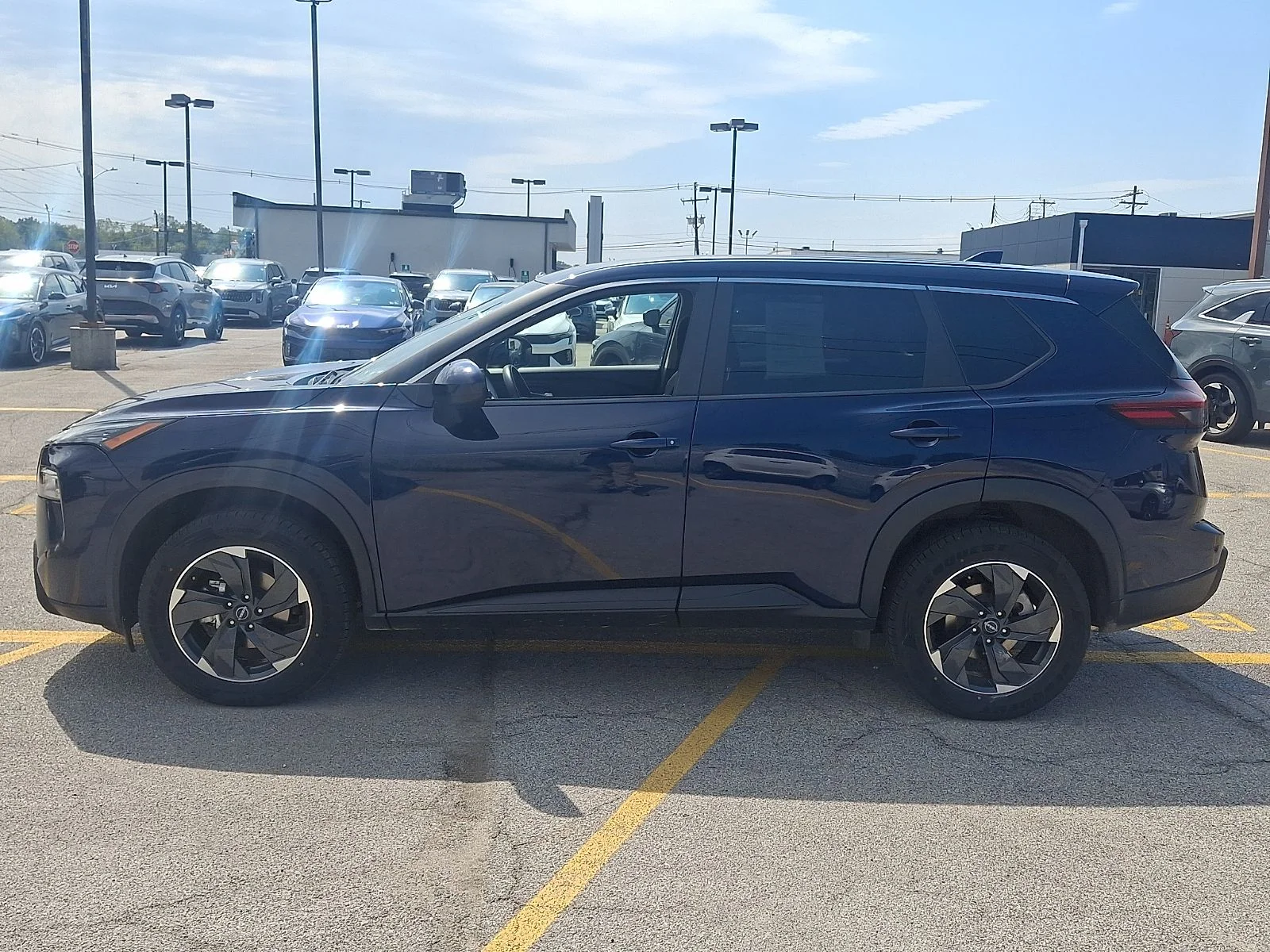 Used 2024 Blue Nissan SV image 5