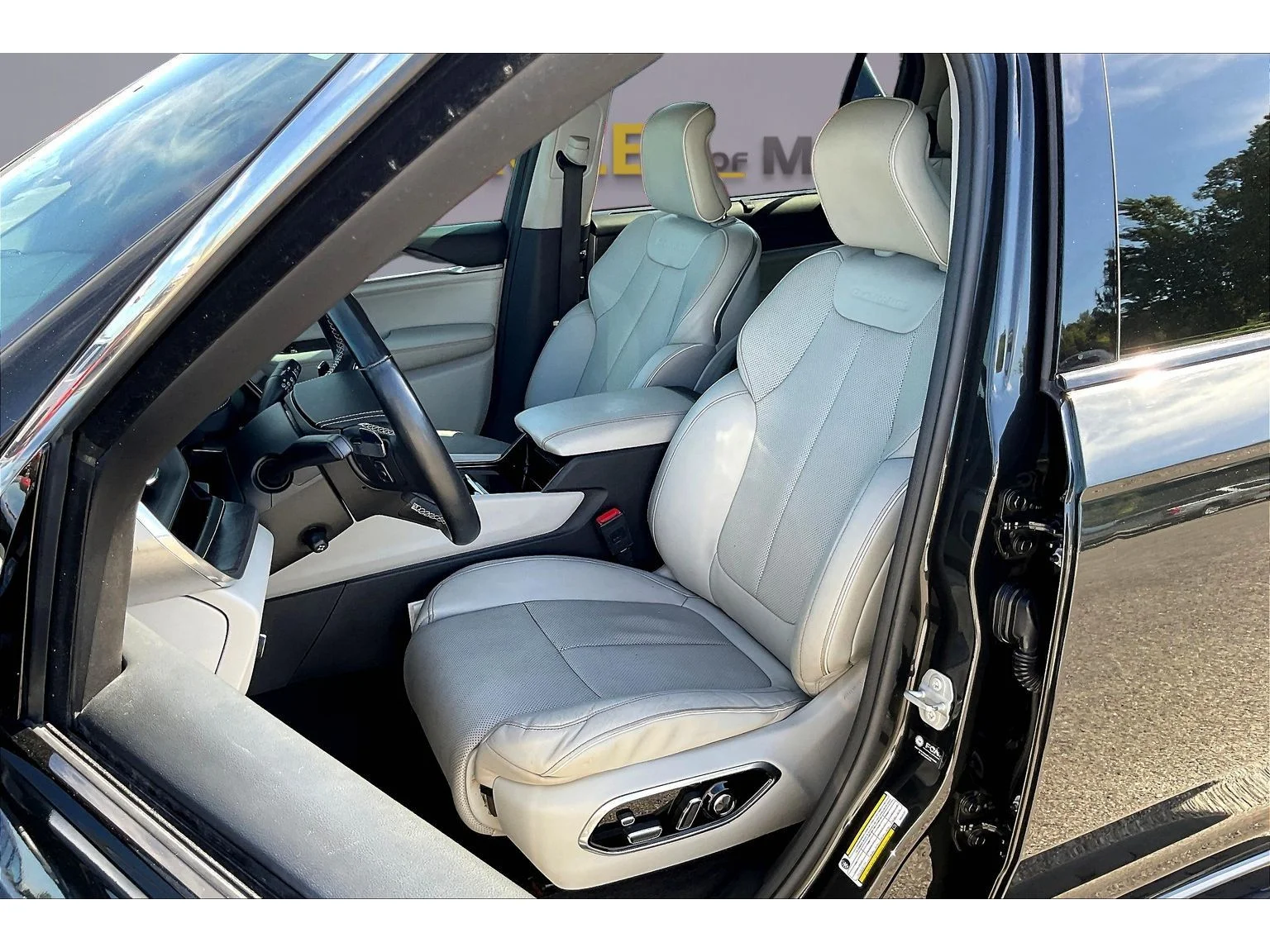 Used 2022 Gray Jeep Overland image 17
