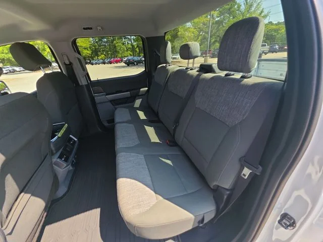 Used 2023 White Ford XLT image 23