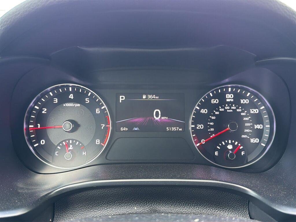 Used 2023 Snow White Pearl Kia GT-Line image 15
