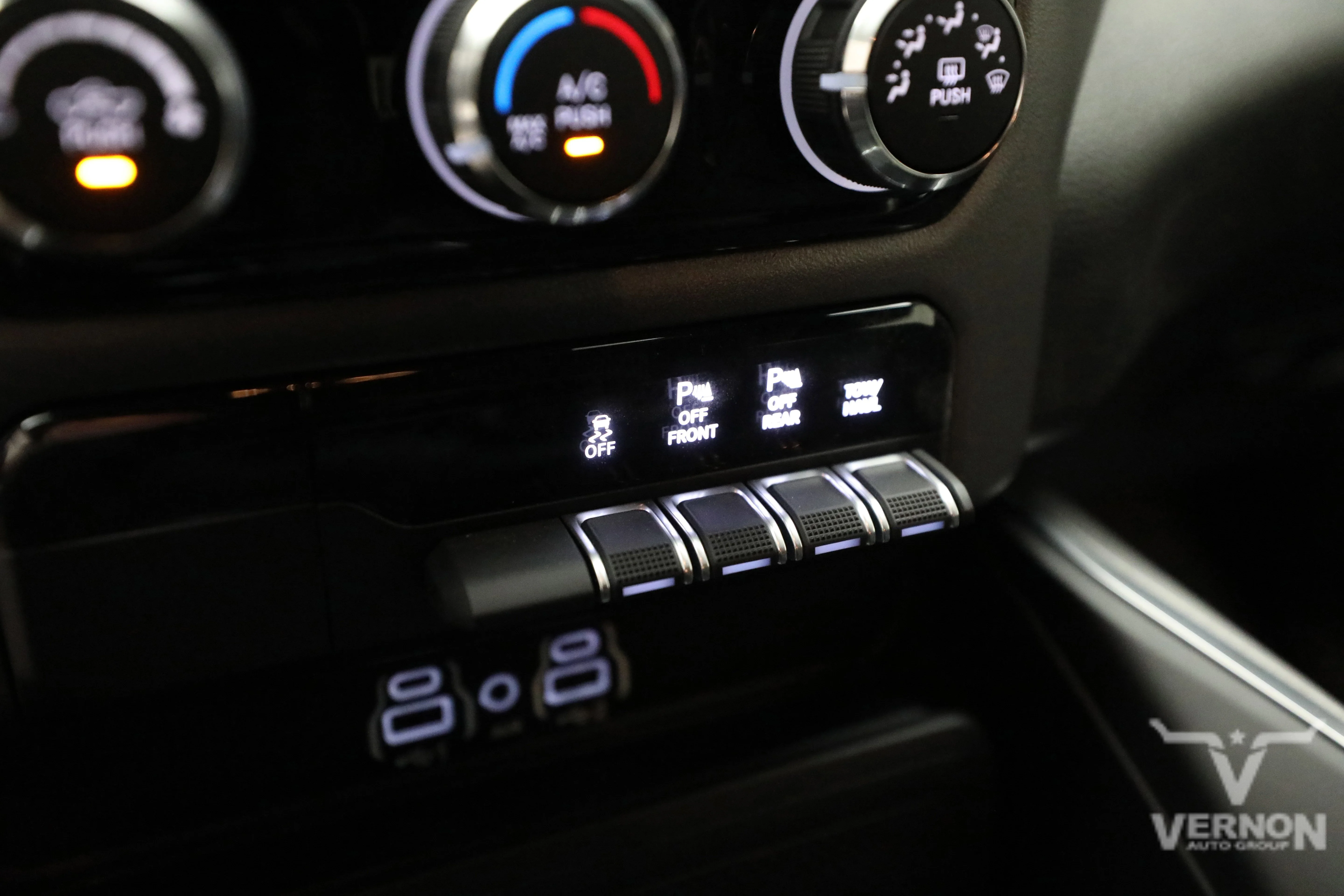 New 2026 Ram 1500 Express Crew Cab 4x4