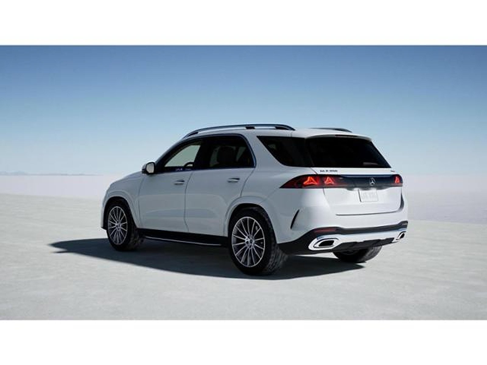 New 2027 MANUFAKTUR Moonlight White Metallic Mercedes-Benz GLE 450 image 69