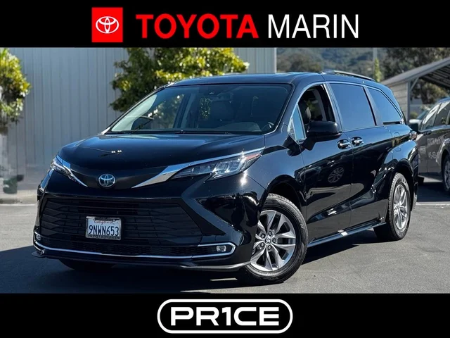 2023 Toyota Sienna XLE