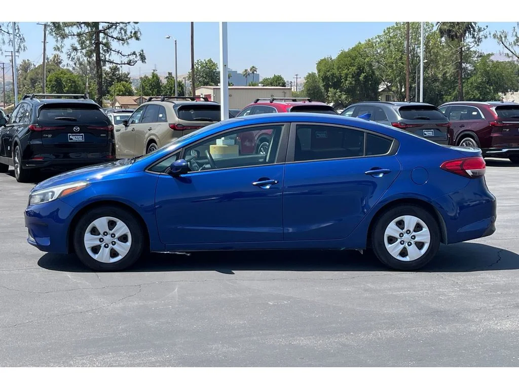 Used 2017 Deep Sea Blue Kia LX image 3