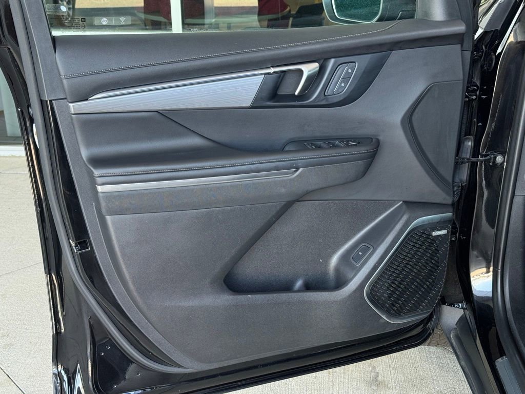 Used 2025 Ebony Twilight Metallic Buick Preferred image 29