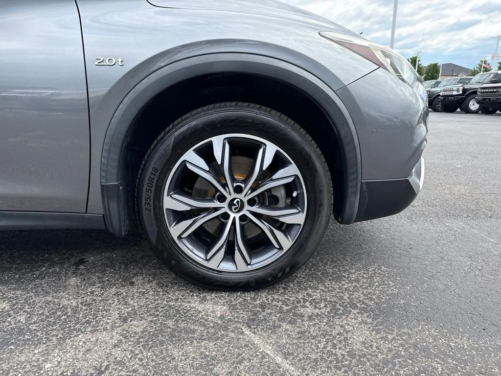 Used 2017 Graphite Shadow INFINITI Premium image 41