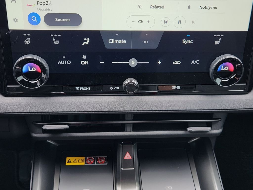 2026 Toyota bZ XLE - Photo 15