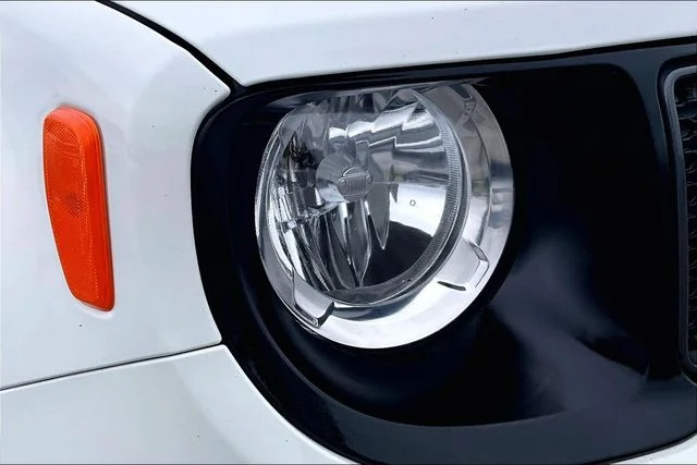Used 2023 White Jeep Trailhawk image 29