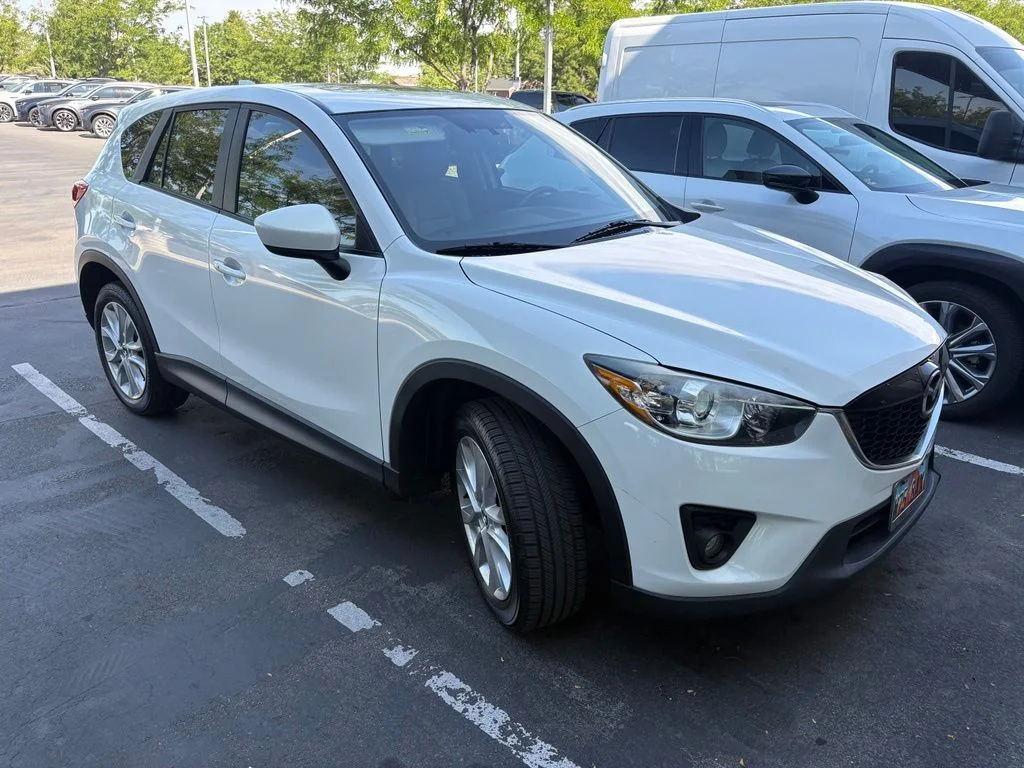 Used 2013 White Mazda Grand Touring image 1