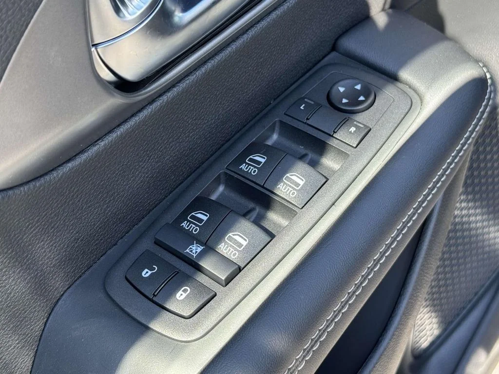 2026 Chrysler Voyager LX - Photo 28