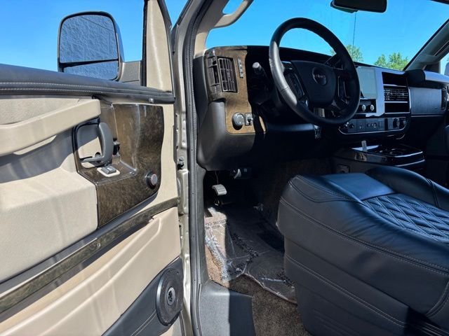 Used 2025 Special Exterior Color GMC Explorer Limited SE image 14