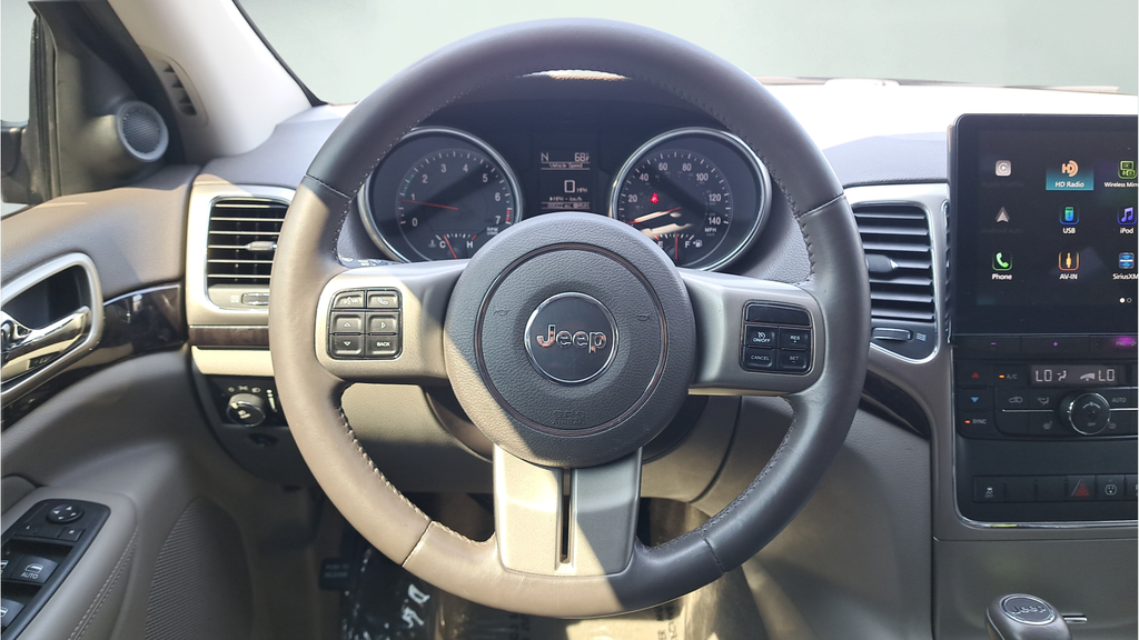 Used 2013 Black Jeep Altitude image 9