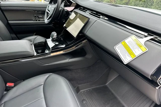 New 2026 Fuji White Land Rover SE image 14