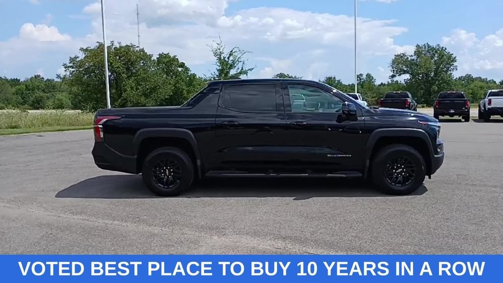 2026 Chevrolet Silverado EV LT - Photo 9