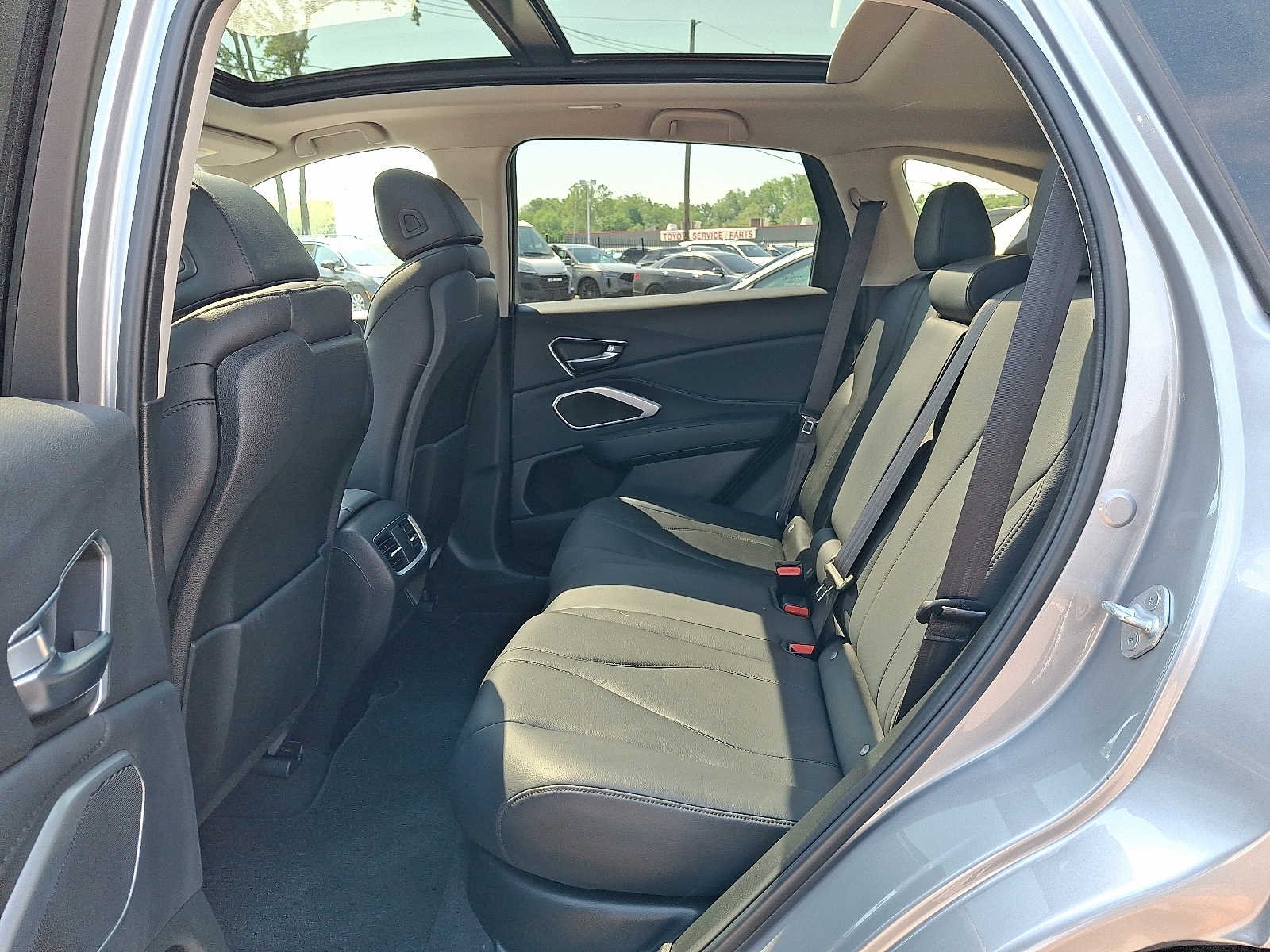 Certified Used 2023 Lunar Silver Metallic Acura SH-AWD image 11