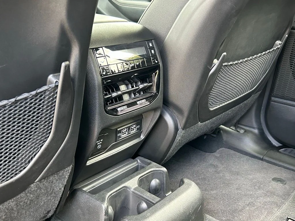 Used 2024 Gray Jeep Limited image 54