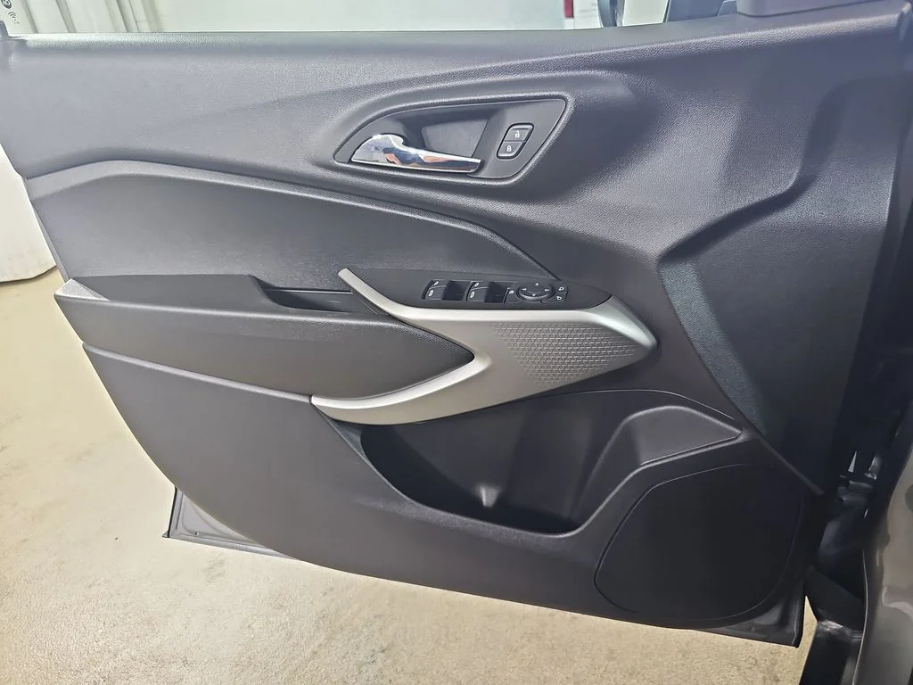 Certified Used 2024 Gray Chevrolet 1RS image 30