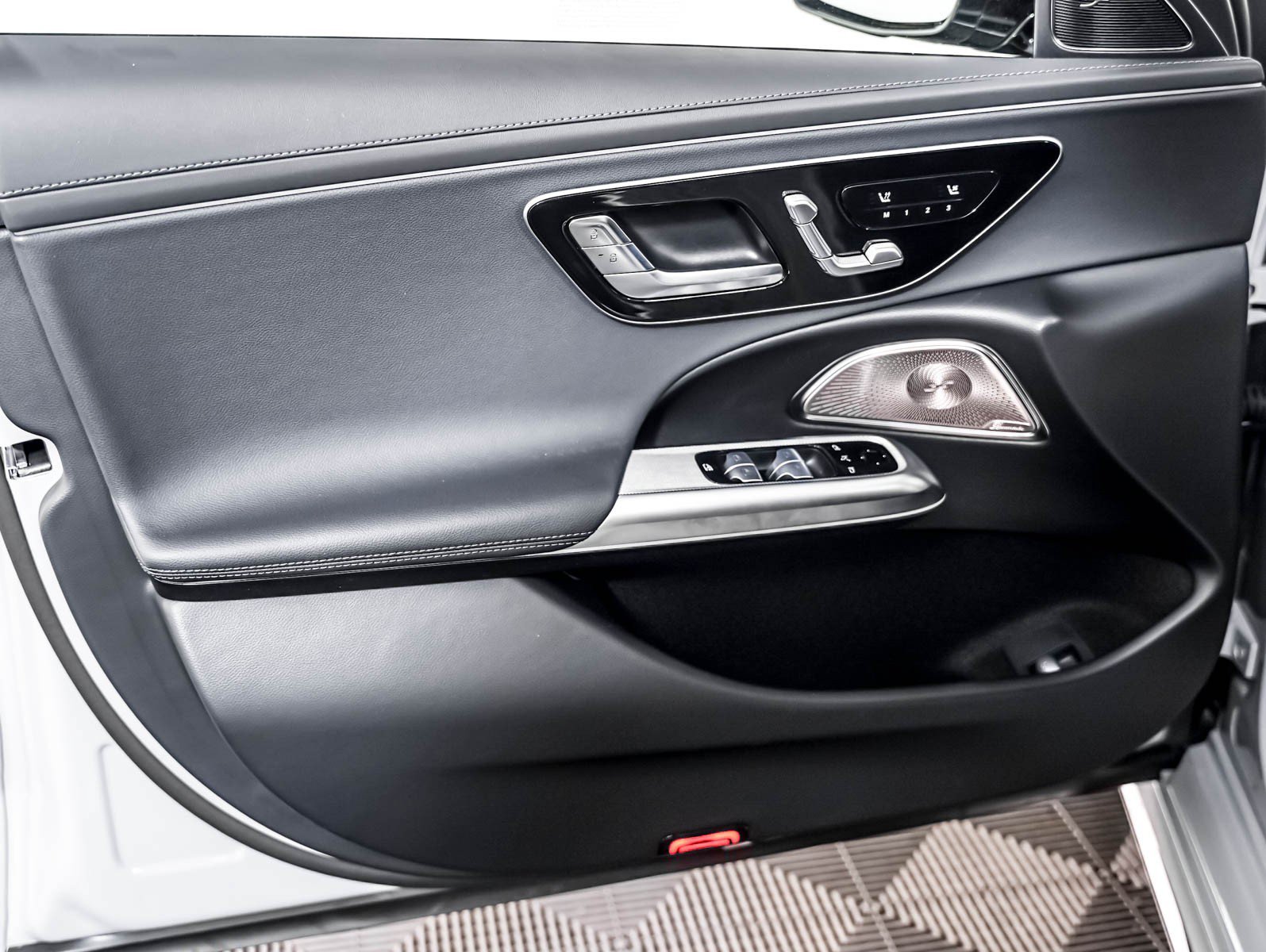 New 2027 MANUFAKTUR Alpine Grey Mercedes-Benz E 450 image 25