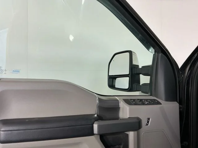 Used 2017 Shadow Black Ford XLT image 8