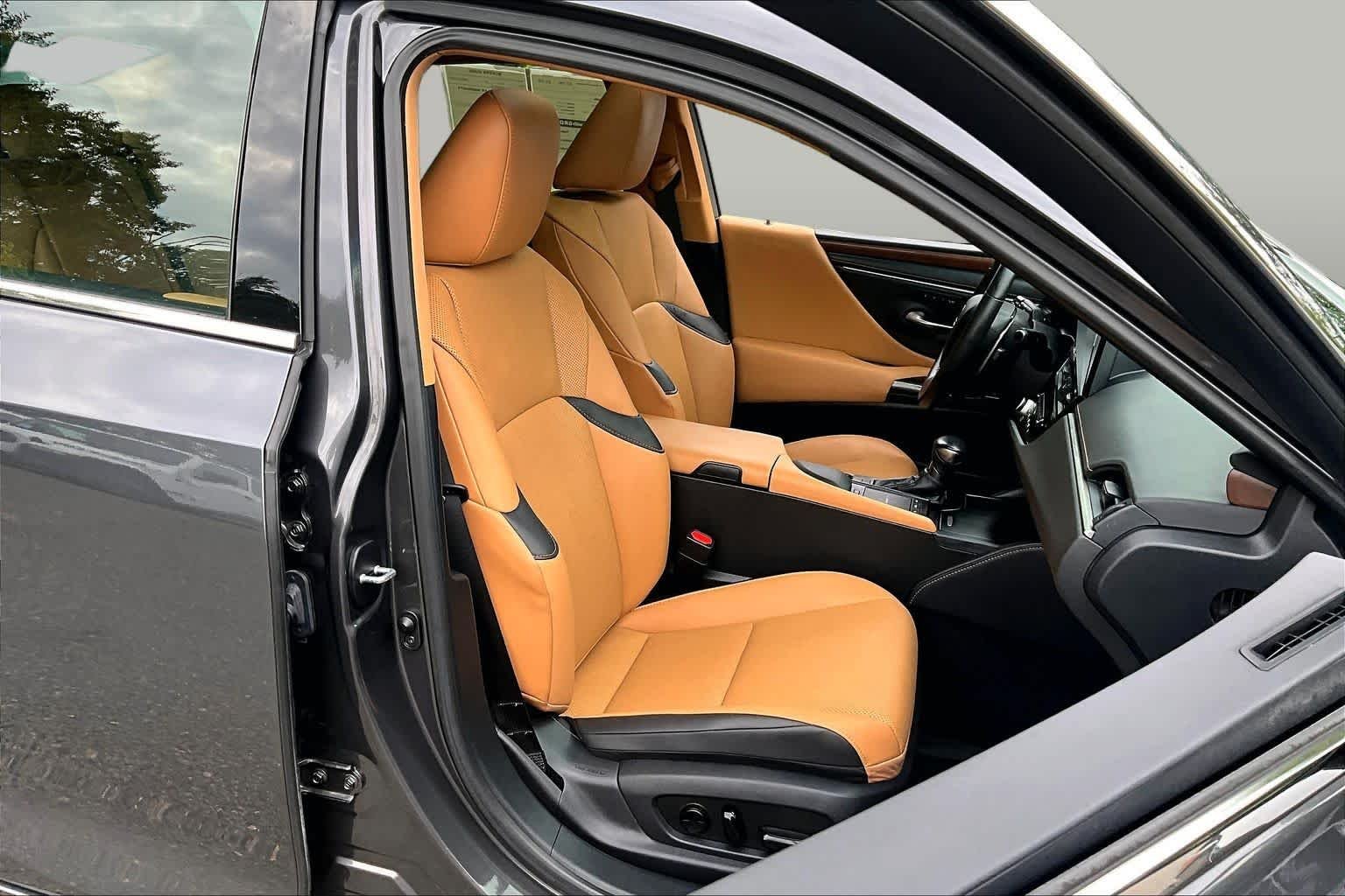 Used 2022 Cloudburst Gray Lexus  image 8