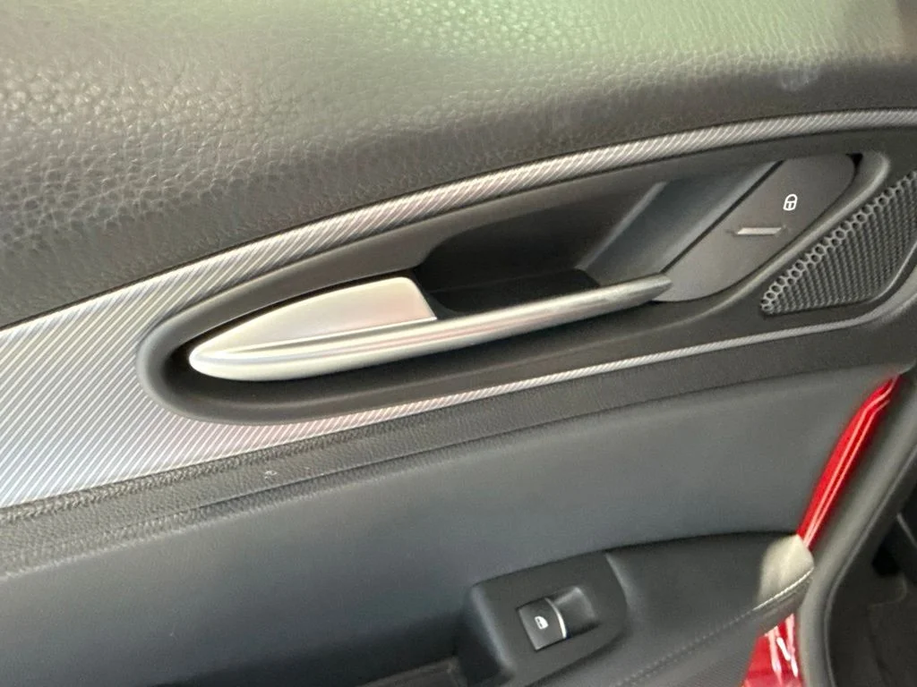 Used 2025 Red Alfa Romeo Base image 17