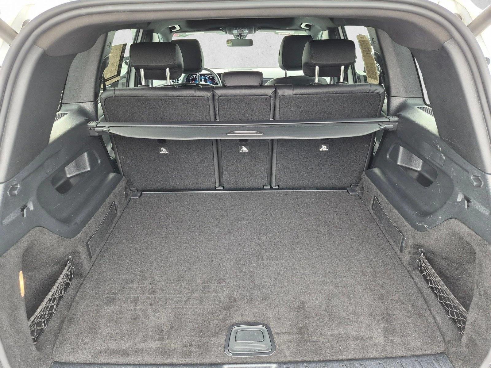 Used 2023 Polar White Mercedes-Benz GLB 250 image 6
