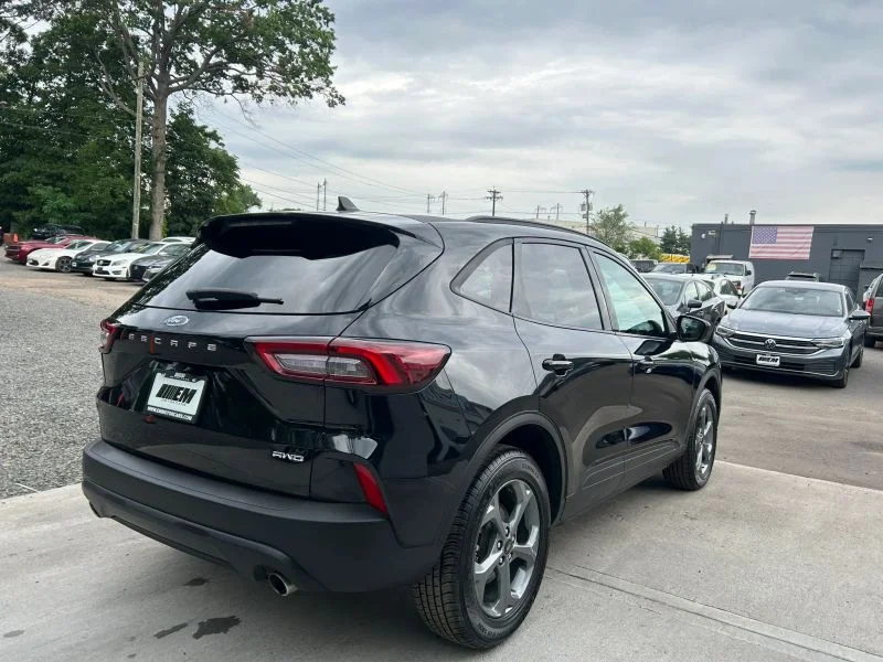 Used 2025 Black Ford ST-Line Sport Utility 4D image 11