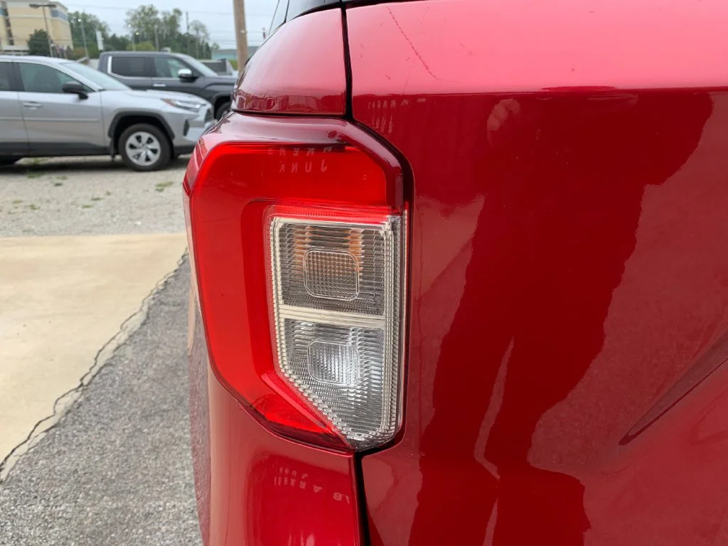 Used 2022 Red Ford XLT image 35