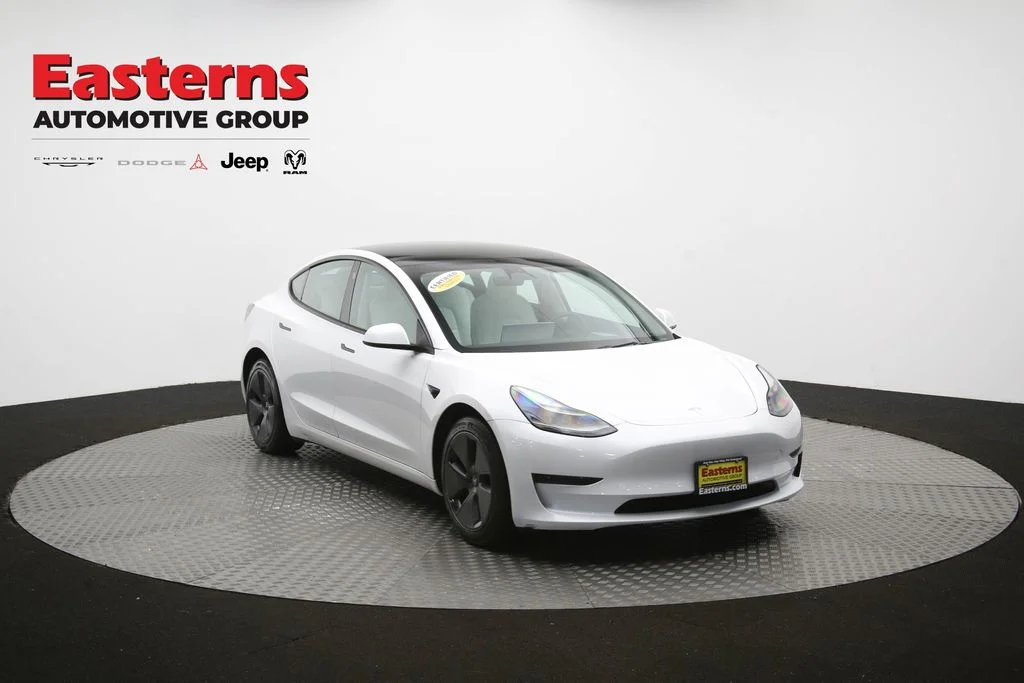 Used 2023 White Tesla Base image 46
