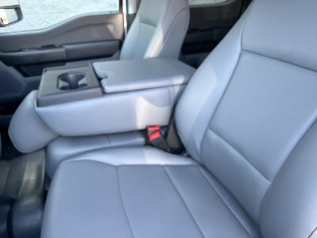 New 2026 Oxford White Ford F-450® XL image 9