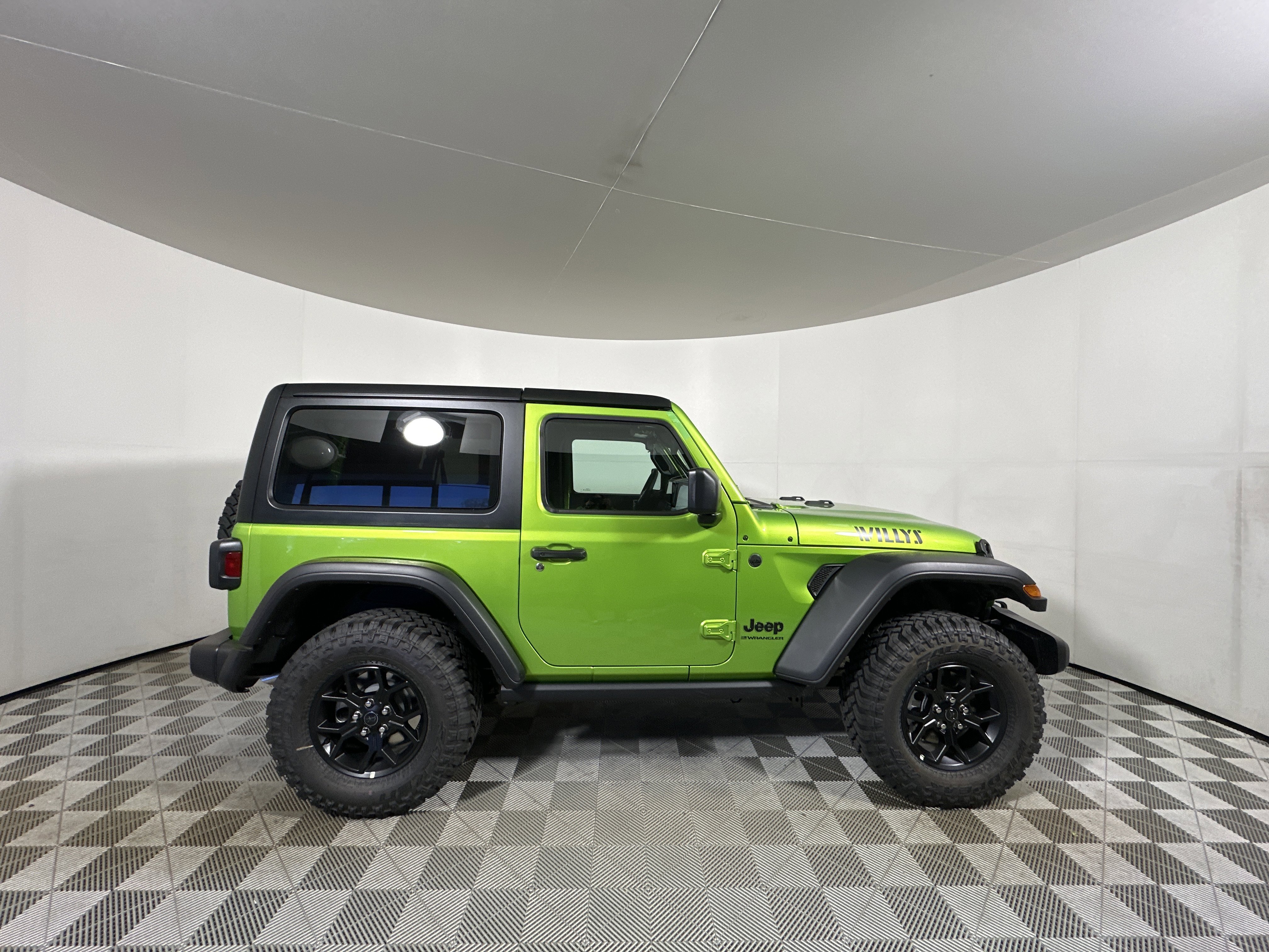 2026 Jeep Wrangler 2-Door Willys - Photo 8