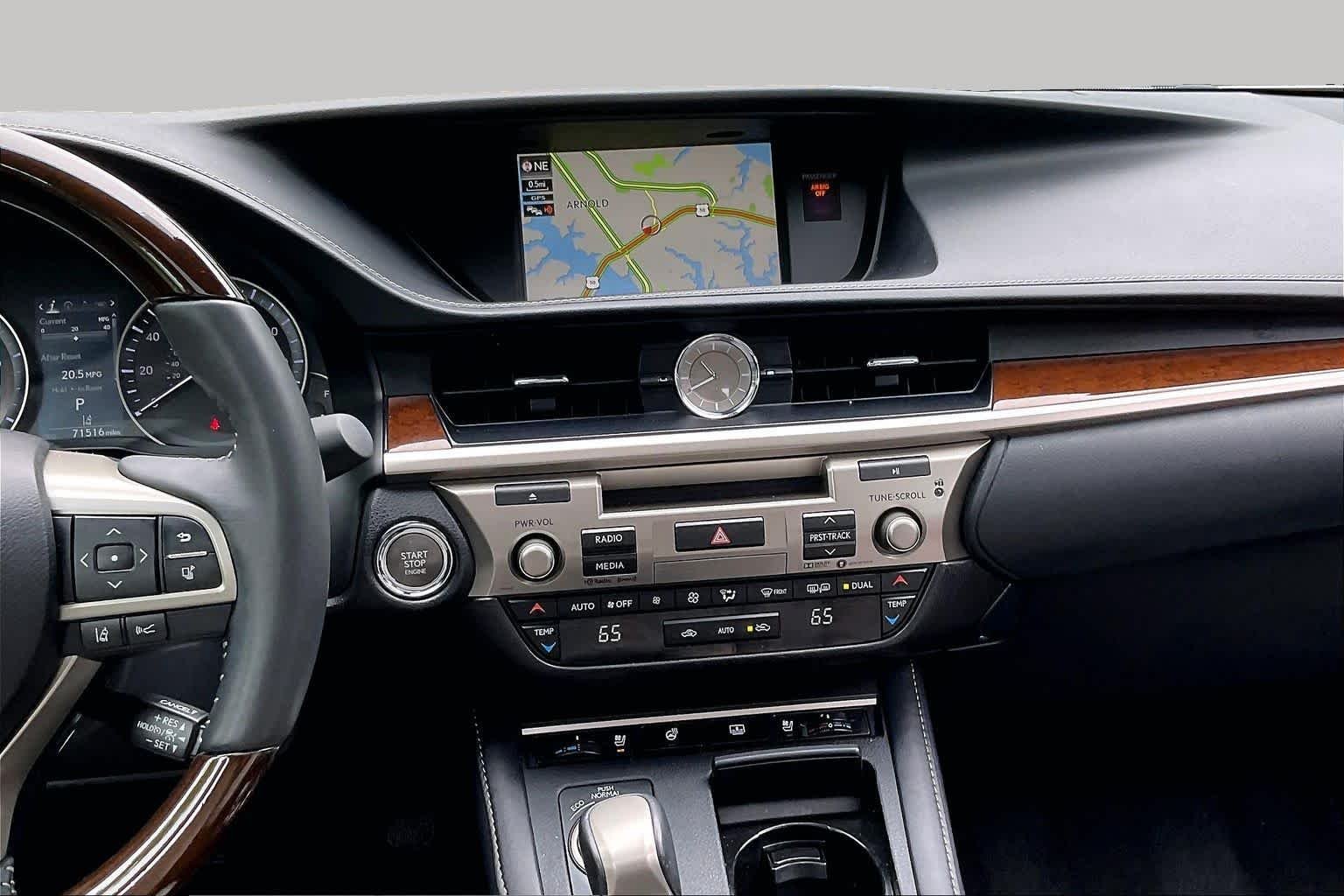 Used 2017 Atomic Silver Lexus  image 6