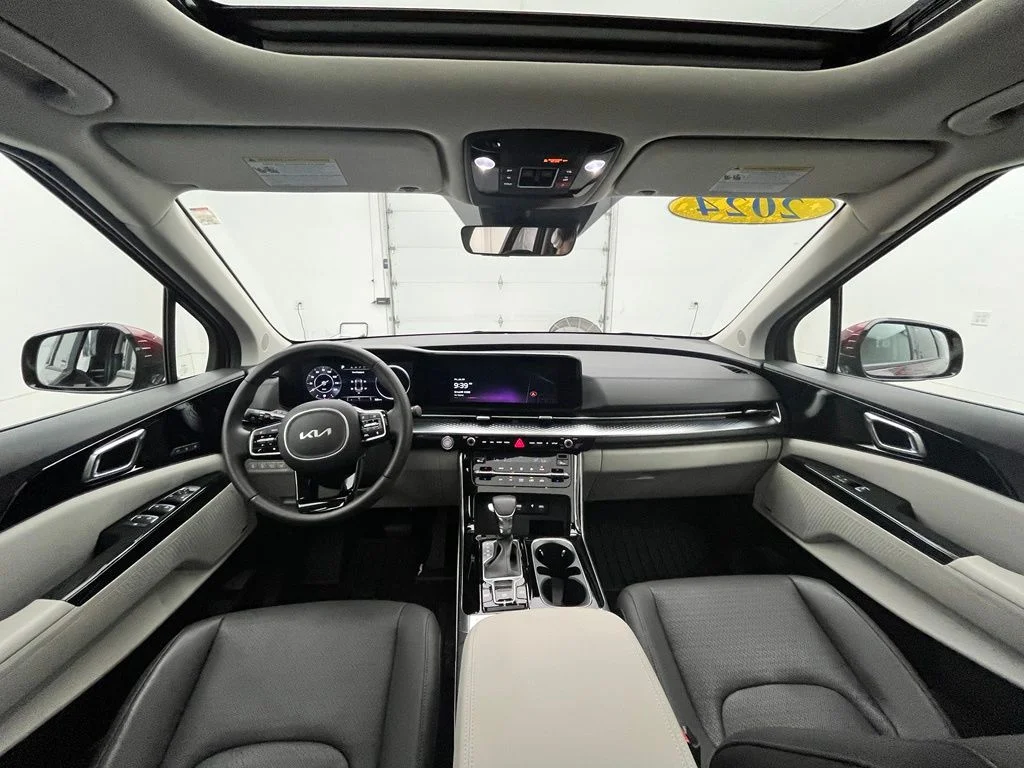 Used 2024 Red Kia SX Prestige image 4