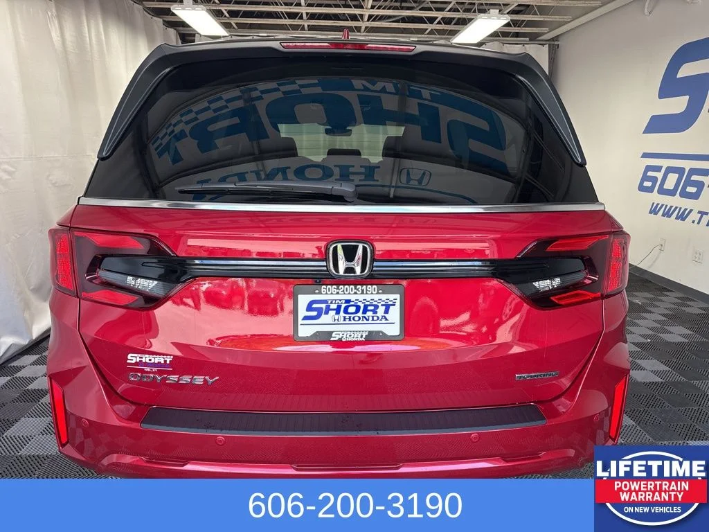 New 2026  Honda Touring image 7