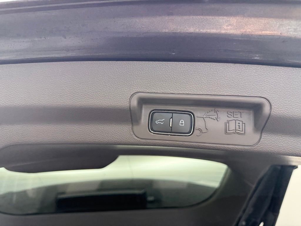 Used 2020 Gray Ford Platinum image 81