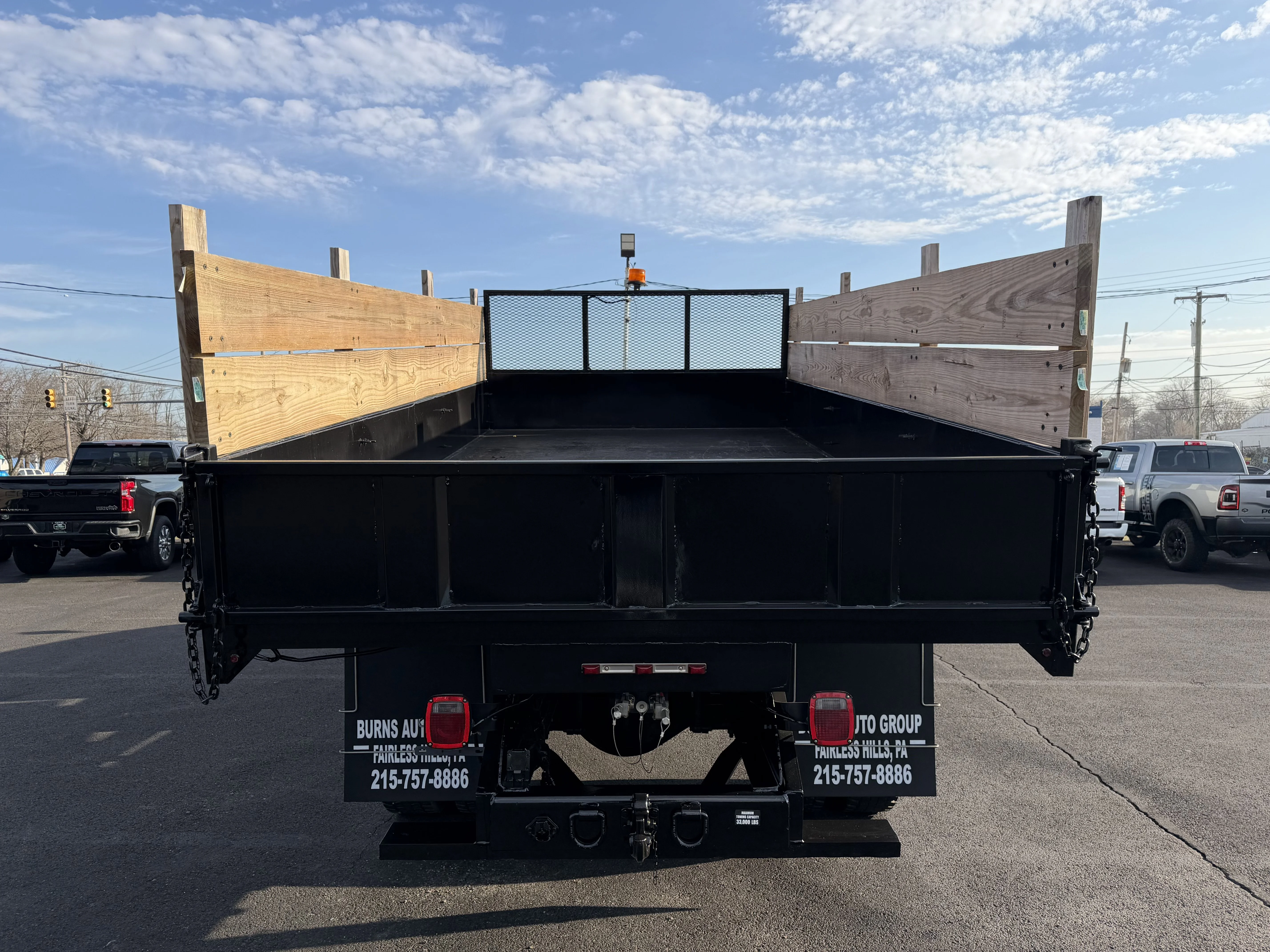 2022 Ford F-750 - Photo 4