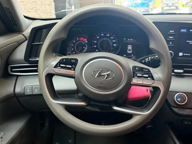 Used 2021 Portofino Gray Hyundai SE image 16