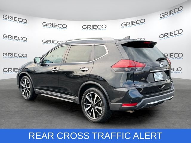 Used 2020 Black Nissan SL image 5