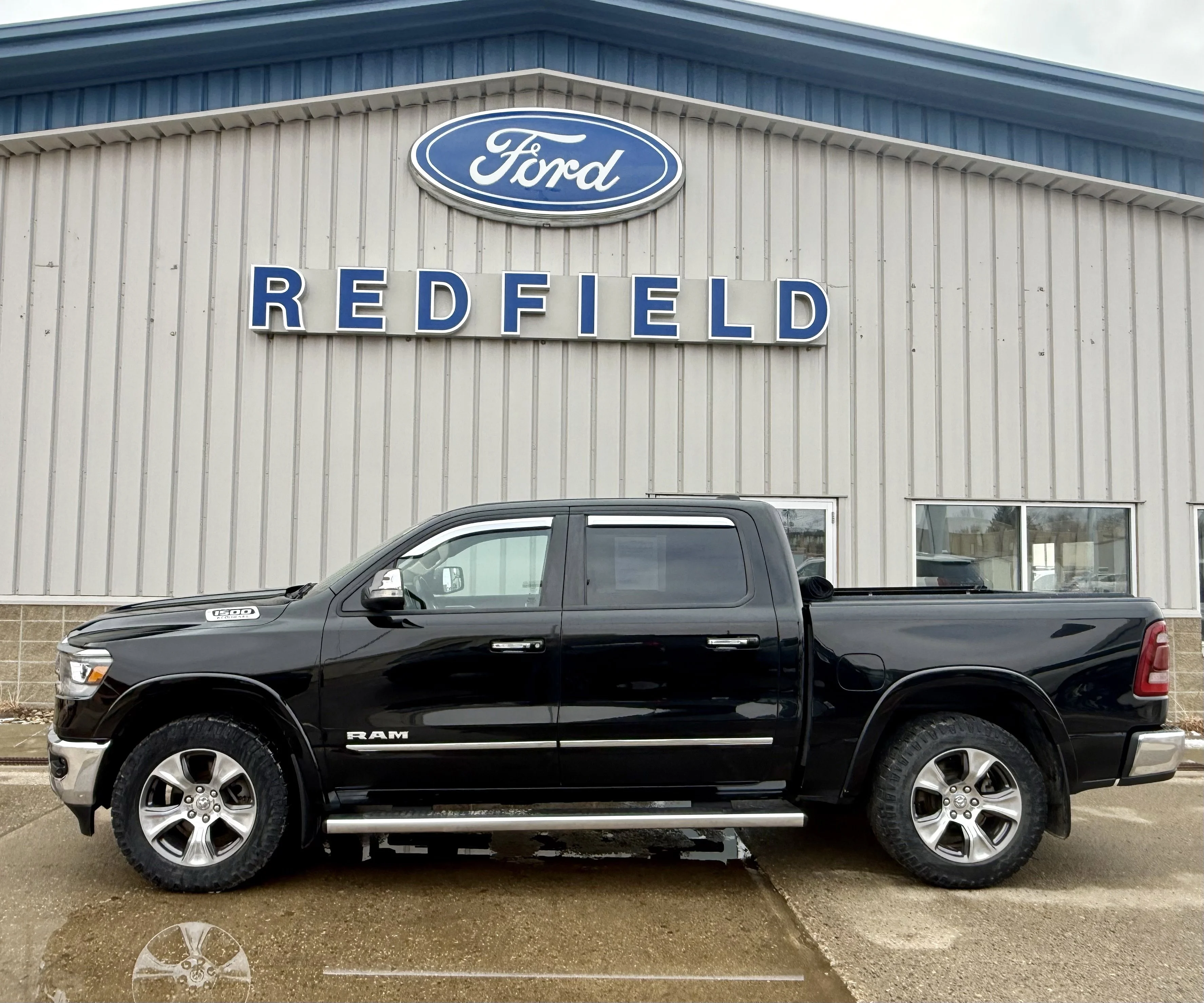 2020 RAM 1500 Laramie 4x4 Crew Cab 5'7's photo