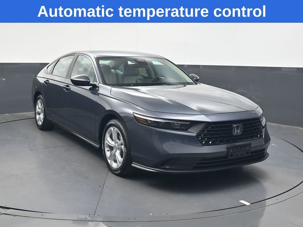 Used 2024  Honda LX image 2