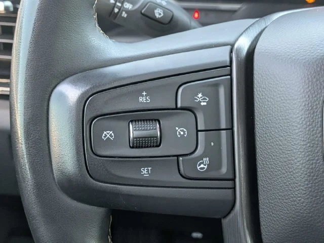 Used 2025 Gray GMC AT4 image 29